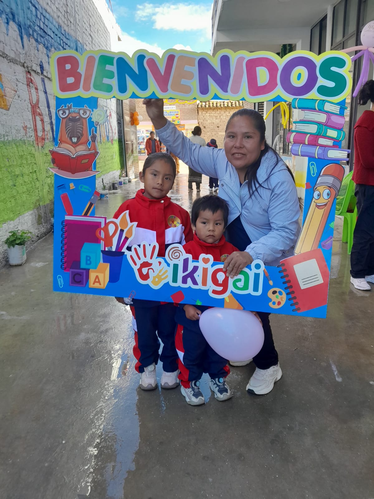 Docente y niña